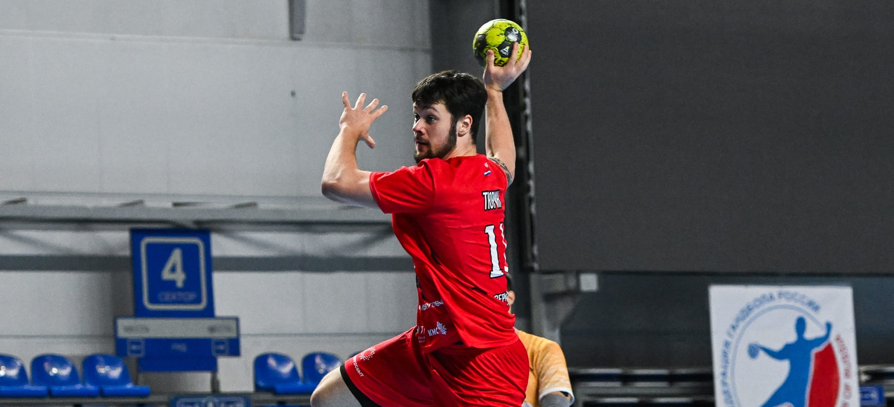 "Радовался, когда удавалось поработать на Суперлиге полотёром". Андрей Тюрин — о сборной, Воронине и Бузмакове