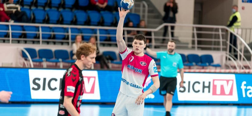 Украина. Игорь Турченко: "В Лиге чемпионов тренер пока не выпускает меня. Значит, считает, что я еще не готов, ему виднее"