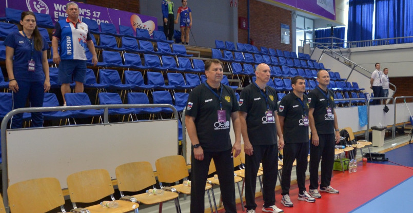 Девушки. ЧЕ-2019. Михаил Измайлов: "Пока мешает волнение — это первый в жизни серьезный турнир"