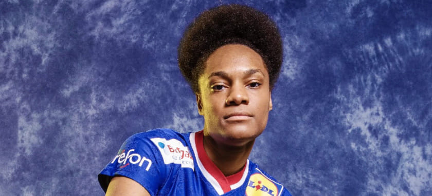 Норвегия. Правая полусредняя "Крима" Осеан Серсьен-Юголен начнет новый сезон в "Кристиансанде", где заменит Нуру Мерк