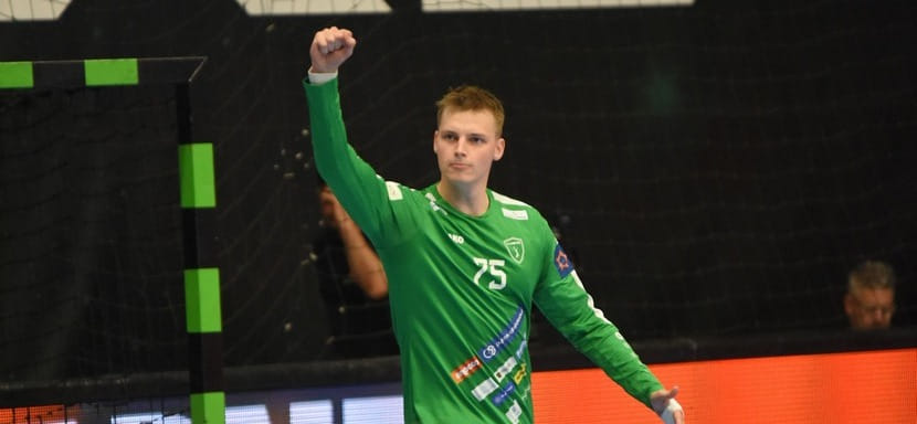 Польский голкипер "Нексе" Мартн Ястшембски — автор лучшего сейва в ответных матчах плей-офф (ВИДЕО)