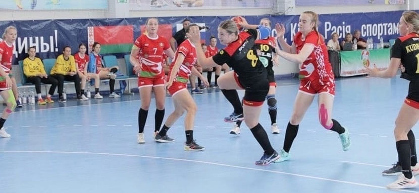 В минском Доме гандбола продолжают розыгрыш наград белорусские и российские участники "Кубка дружбы-2022"