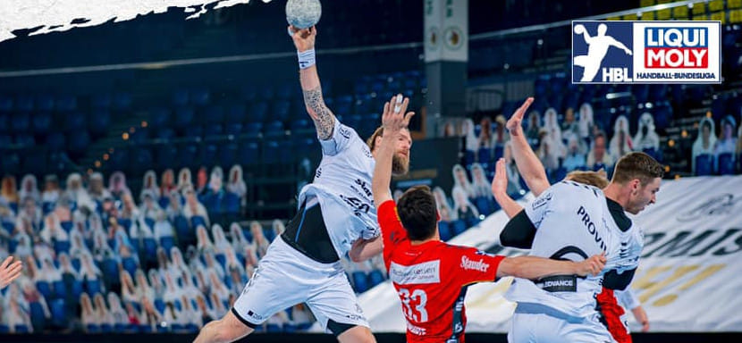 Бундеслига. Возглавляющий турнирную таблицу "Киль" разгромил ТУСЕМ. Преследователь "Фленсбург" обыграл "Лемго"