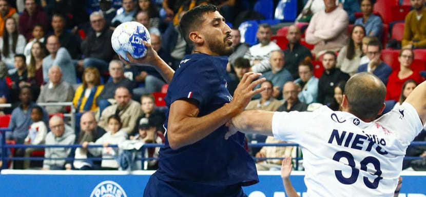 "Пари Сен-Жермен" и "Монпелье" одержали победы в заключительных встречах 8-го тура мужского чемпионата Франции