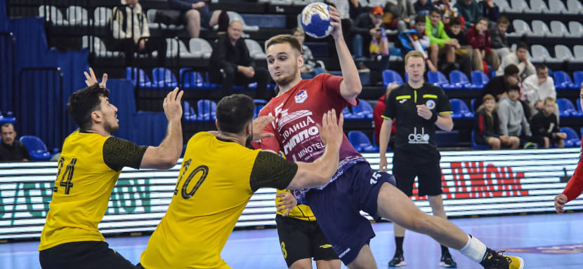 "Чеховские медведи" разгромили волгоградский "Каустик", минский СКА взял верх над иранским клубом во второй игровой день Кубка губернатора Московской области