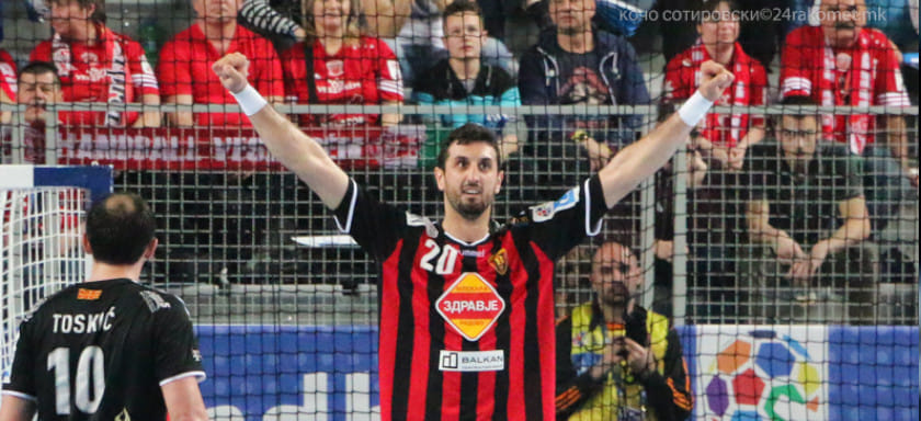 Венгрия. Источник: перед подписанием Адриана Шипоша "Веспрем" хотел приобрести у "Райн Левен" полусреднего Илию Абутовича