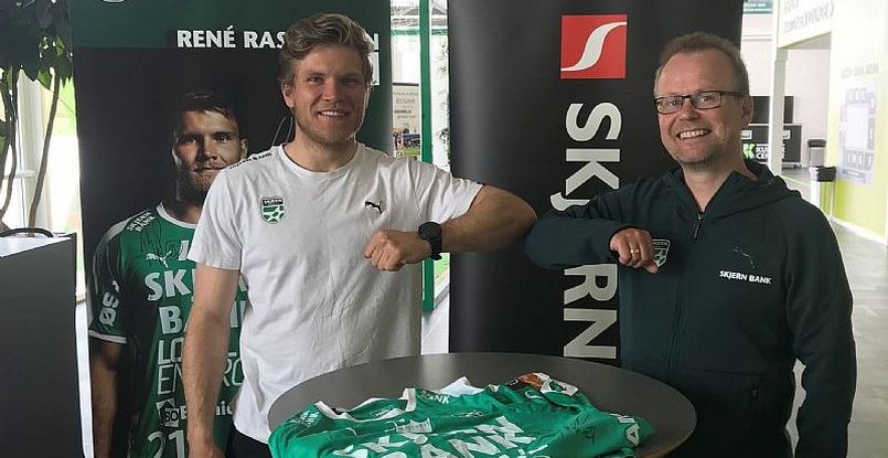 Дания. Правый крайний "Скьерна" Рене Расмуссен продлил контракт с клубом