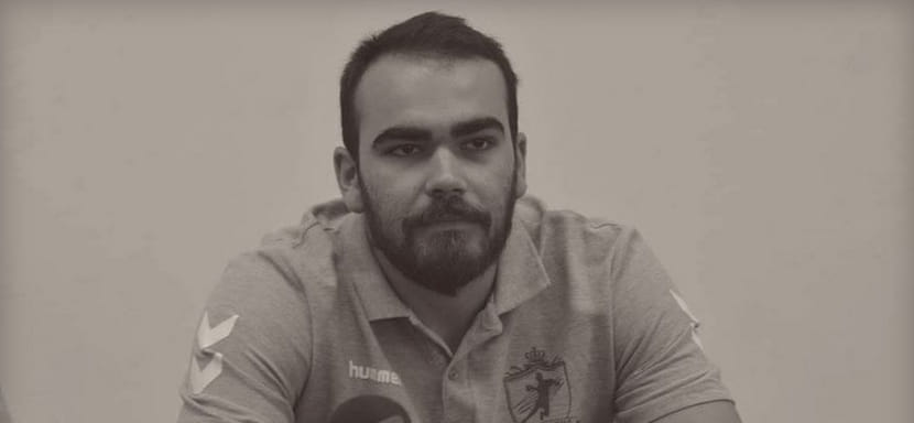 Трагедия. Погиб 24-летний вратарь сборной Северной Македонии и клуба "Охрид" Никола Даниловски. Его тело нашли в озере