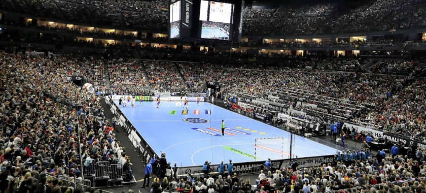 Больше шести миллионов людей, интересующихся гандболом в Германии, не имеют любимого клуба. Всего фанатов девять миллионов