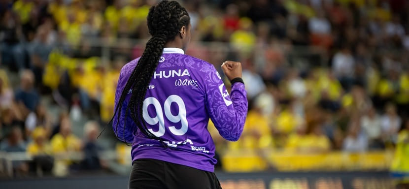 Вратарь "Меца" Атаду Сако, заигранная за сборную Сенегала, со следующего года сможет выступать за команду Франции