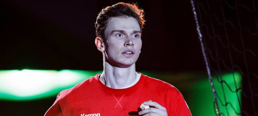 ЧЕ-2022. Сегодня сборная Беларуси в Братиславе сыграет с поляками. Матч обслужат французские сестры Жюли и Шарлотт Бонавентюра