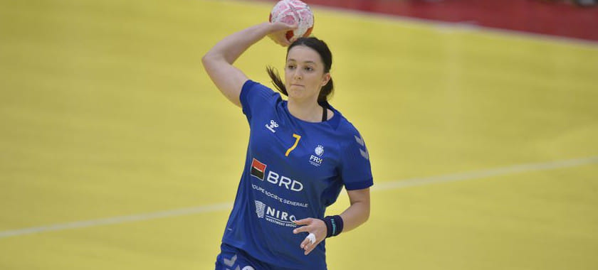 ЧЕ-2022. Разыгрывающая сборной Румынии Элиза Бучески получила повреждение в матче с Венгрией