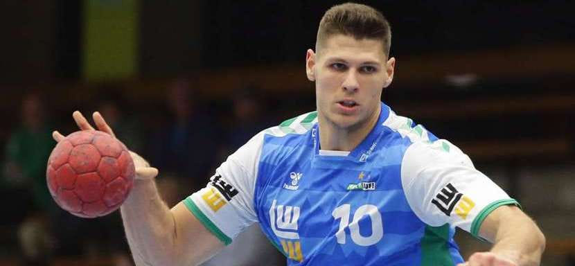 Бундеслига. 24-летний полусредний сборной Германии и "Гёппингена" Себастьян Хайманн не избежал второго за карьеру разрыва "крестов"