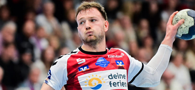 Правый полусредний Фридер Бандлов со следующего сезона будет защищать цвета "Эрлангена"