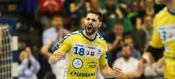 Не только "Барселона" претендует на Блажа Янца — в борьбу за словенского правого крайнего "Виве" вступил немецкий "Киль"