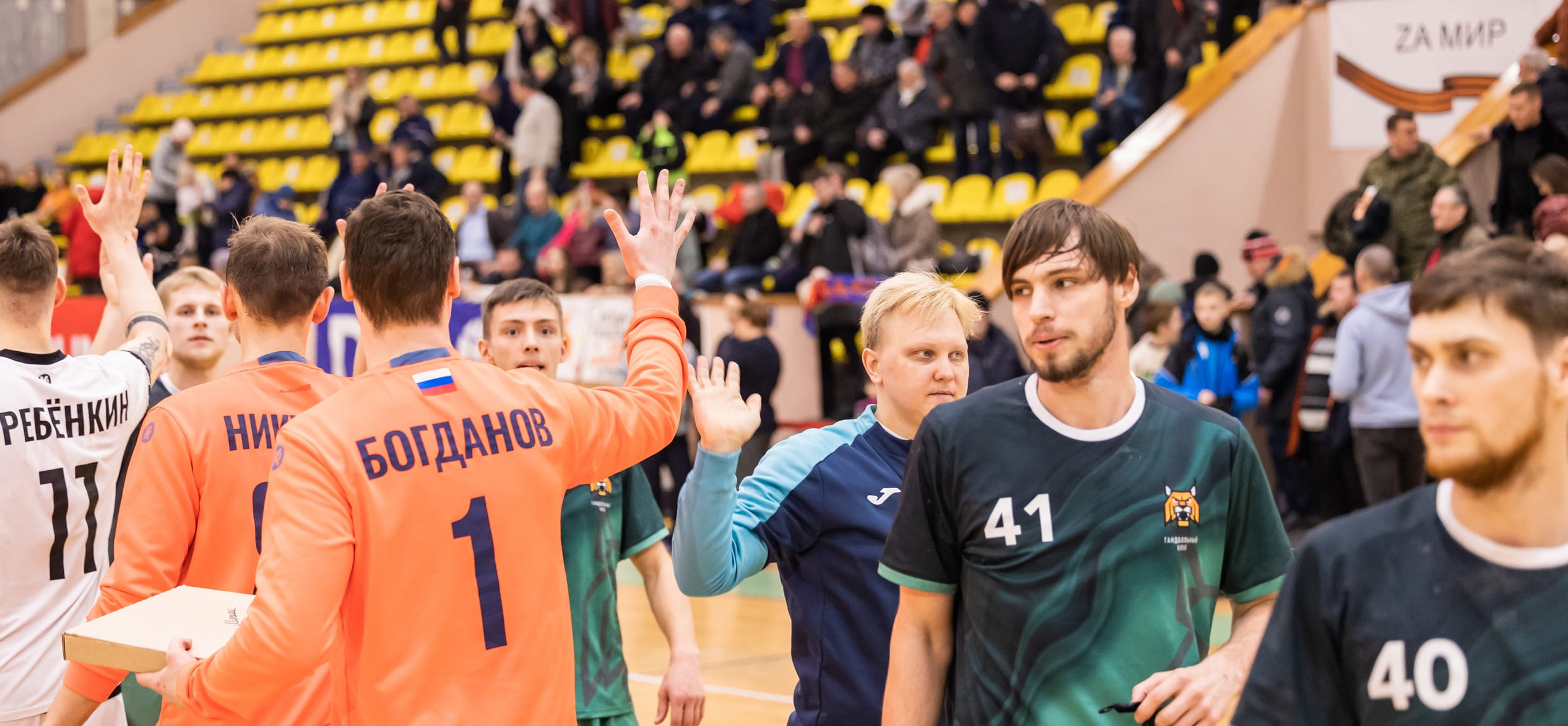 Алексей Павельев-младший: "Стараюсь не провоцировать родных вопросом, за кого из Павельевых они болеют" (ВИДЕО)