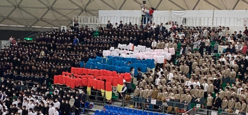 ЧМ-2019. Японские болельщики поддерживают сборную России в матче против черногорок (ФОТО)