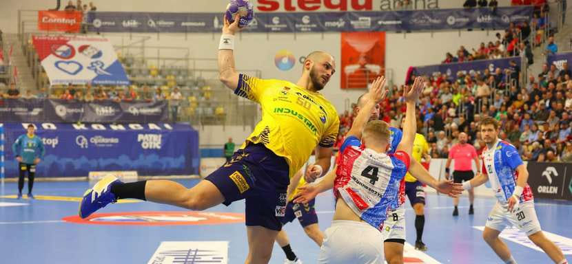 Артём Королёк: "Висла" будет играть перед своей публикой, но большинство наших игроков знают вкус побед в Плоцке"