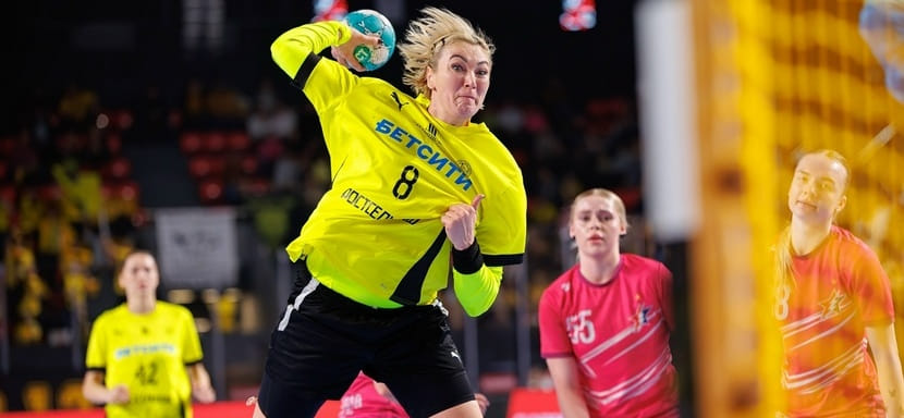 Анна Сень: "Будем надеяться, что и взрослые команды вернутся следом"