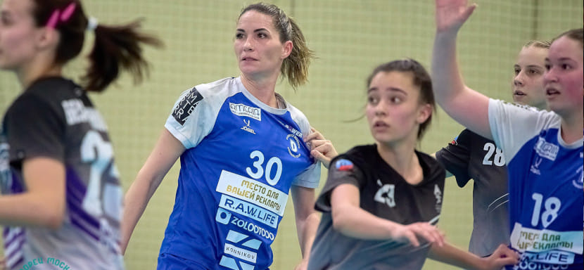 Первая лига. "Дворец" с Филипповой, Антоновой и Атьковой в составе обыграл "Бескудниково" и вышел в финал, где сыграет с "Приморской"-СШОР