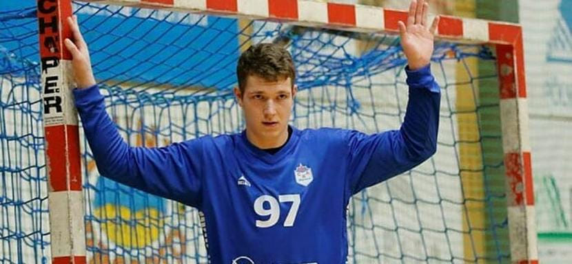 Греция. 26-летний белорусский вратарь Игорь Черников, выступавший в прошлом сезоне за "Виктор", продолжит карьеру в "Диомидисе"