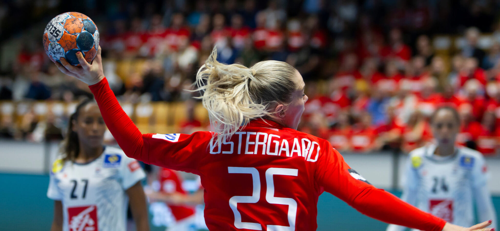 Правая крайняя "Бухареста" и капитан сборной Дании Трине Эстергорд в следующем сезоне вернётся на родину и будет выступать за "Виборг"