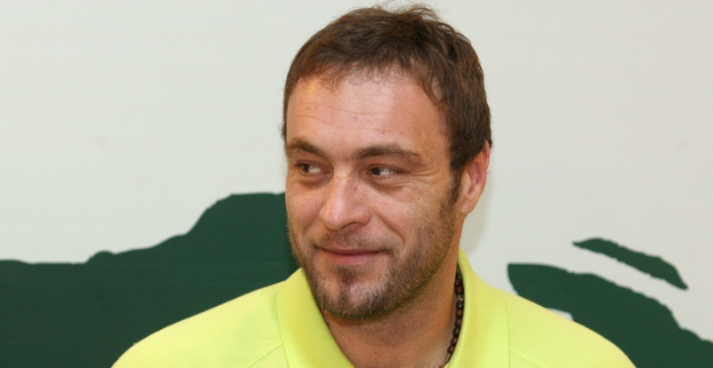 Деян Перич. Правая рука с правом экстренного вмешательства