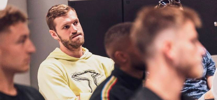 Александр Шкуринский: "Были осложнения, но сейчас все хорошо. Во втором матче с Чеховом должен сыграть"