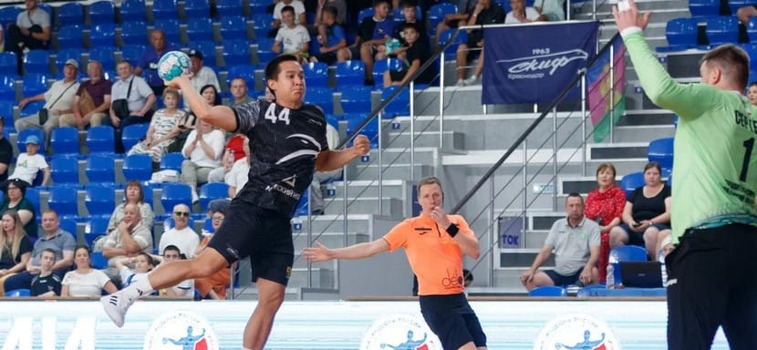 Краснодарский СКИФ с минимальным перевесом обыграл астраханское "Динамо" на предсезонном Кубке Лаврова