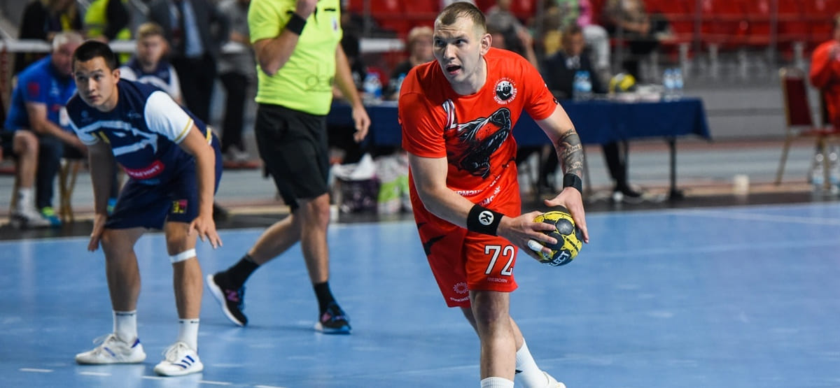 Валентин Бузмаков: "Для Афонина переход в чеховскую команду — определённый  шанс, мы же смогли неплохо подзаработать"