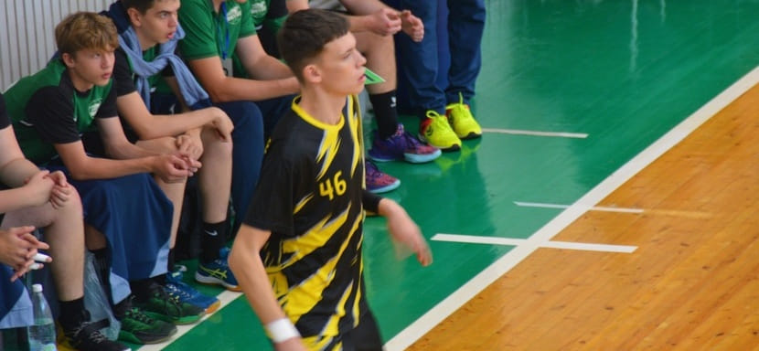 Правый полусредний Владислав Васильев, восстанавливающийся после травмы, продлил трудовой договор с саратовскими "аграриями"