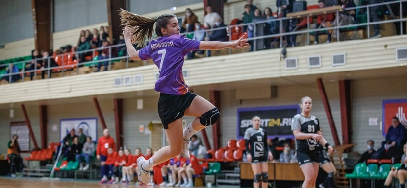 Olimpbet Суперлига. Анастасия Мочалова: "Опыт игры на краю и полусредней дает мне больше возможностей и добавляет универсальности"