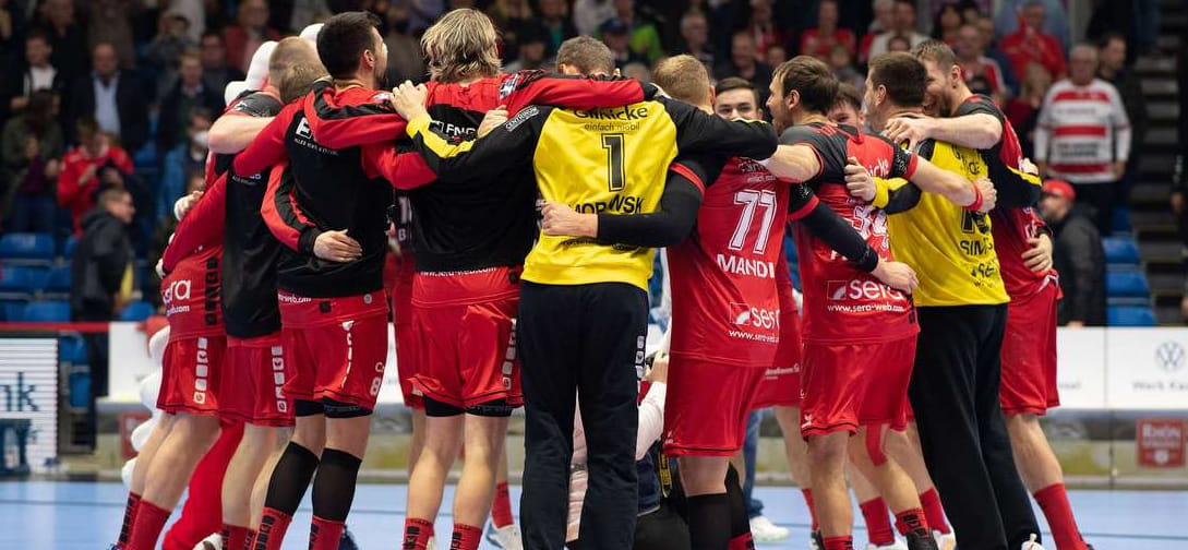 Сенсационный "Мельзунген" вернулся на победные рельсы, 8 мячей Кулеша помогли "Ганноверу"