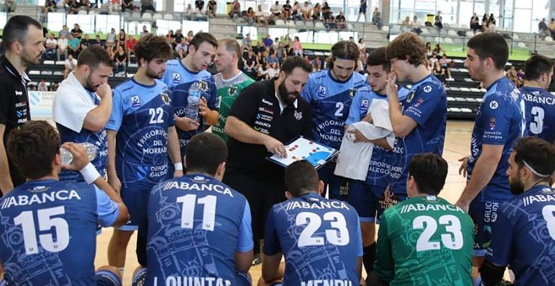 Испания. Завершились все матчи первого тура. "Вальядолид" проиграл новичку лиги ASOBAL "Наве"