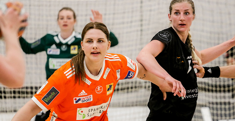 Дания. "Оденсе" отдал в аренду ДХГ полусреднюю Матильде Шефер