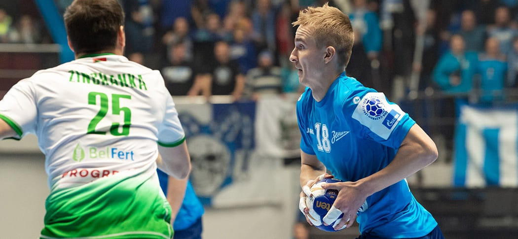 Olimpbet Суперлига. Разыгрывающий Олег Луня — лучший в октябре игрок питерской команды, согласно опросу болельщиков