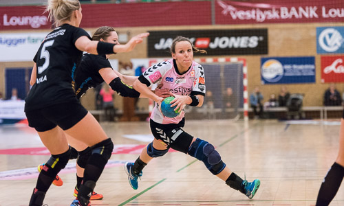 Дания. Полусредняя "Рингкебинга" Мишель Брандструп получила травму