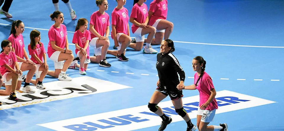 Франция. В состав "Бреста" после рождения ребёнка вернулась олимпийская чемпионка Полин Коатеня