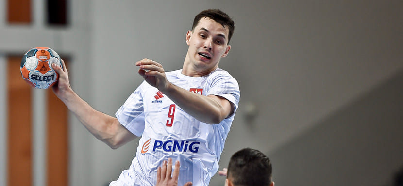 ЧМ-2021. На турнире в Польше хозяева обыграли команду Алжира. Завтра решающая игра с россиянами