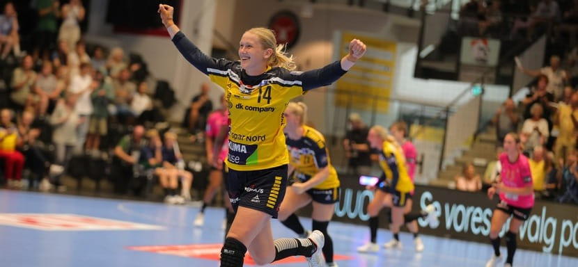 Дания. 26-летняя разыгрывающая сборной Швеции Эмма Линдквист продлила контракт с "Икастом"