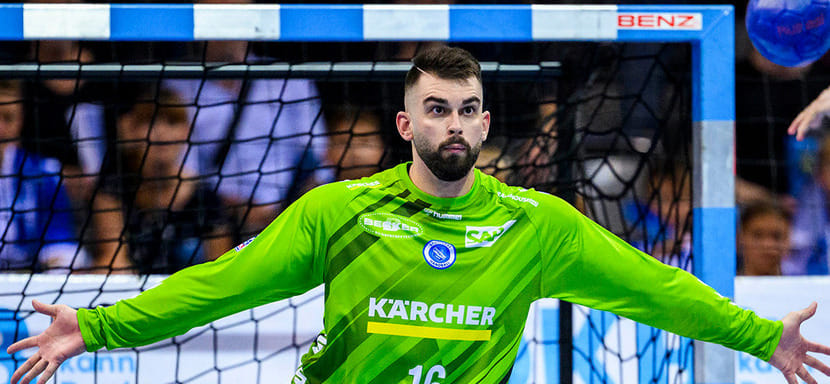 Бундеслига. Вратарь сборной Словении Милян Вуйович продлил контракт со "Штутгартом". Летом к команде присоединится серб Лука Кривокапич