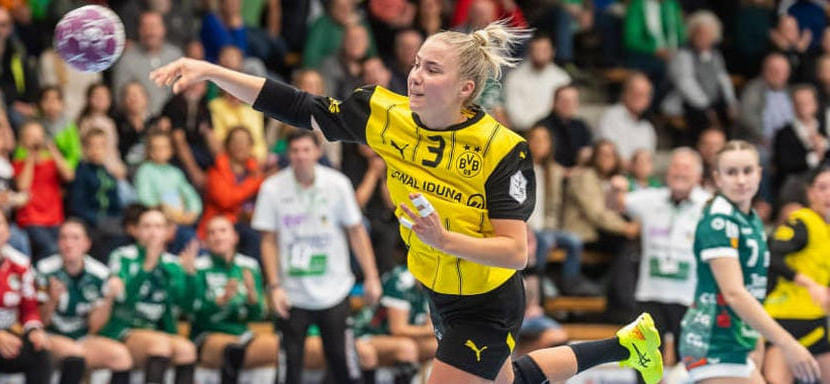 Левая крайняя Лена Хаусхерр продлила контракт с дортмундской "Боруссией"
