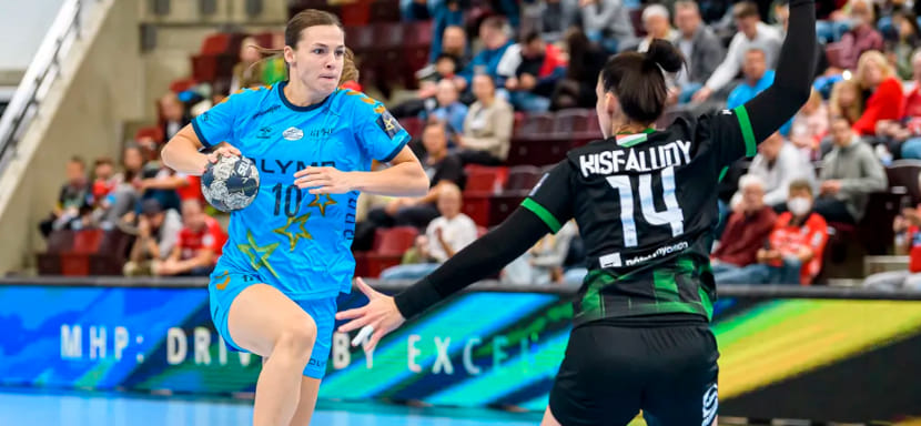 Разыгрывающая сборной Нидерландов и "Бухареста" Ингер Смитс продолжит карьеру в "Вылче". Срок контракта — 2 года