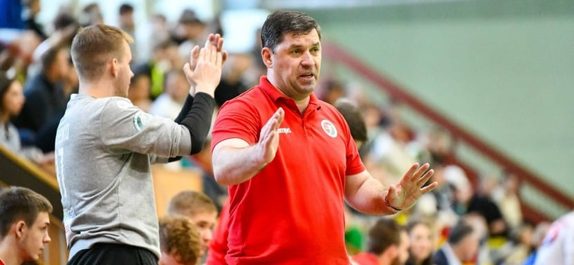 Беларусь. Андрей Мочалов: "Перед матчем с БГУФК из высокорослых игроков и линейных никого не осталось"