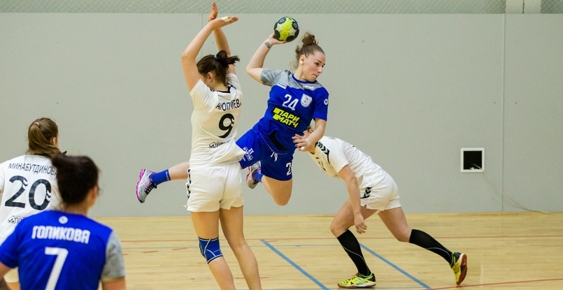 Суперлига. Мария Тарасова: "Старюсь чередовать упражнения: один день упор на ноги, другой — на руки"