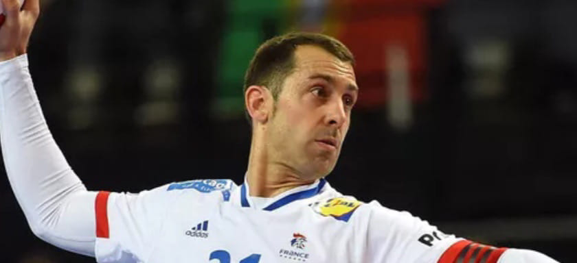 Товарищеский матч с японцами станет трехсотым в майке сборной Франции для Микаэля Гигу. В национальной команде он с 2002 года