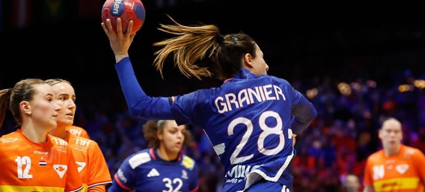 Сборная Франции впервые выиграла бронзовые медали чемпионата мира. Она стала 9-й командой, завоёвывавшей полный комплект наград ЧМ