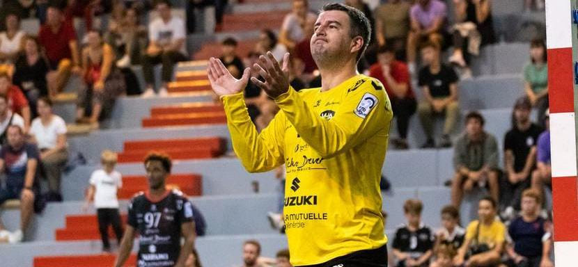 Франция. 39-летний северомакедонский вратарь Даниэл Дупячанец сменил "Вийёрбан" (Д2) на "Курнон д'Овернь" (Д3)