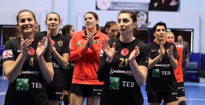 Мужской и женский чемпионаты Турции завершены досрочно без объявления победителей