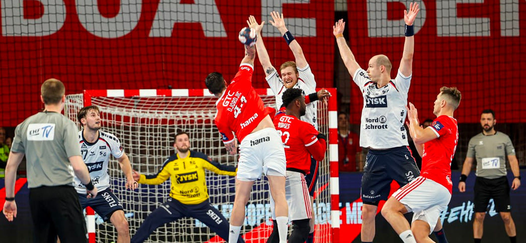 Европейская лига. "Берлин" без Киреева. Фиаско "Бенфики". Один Тор Рихардссон — 14 из 15!